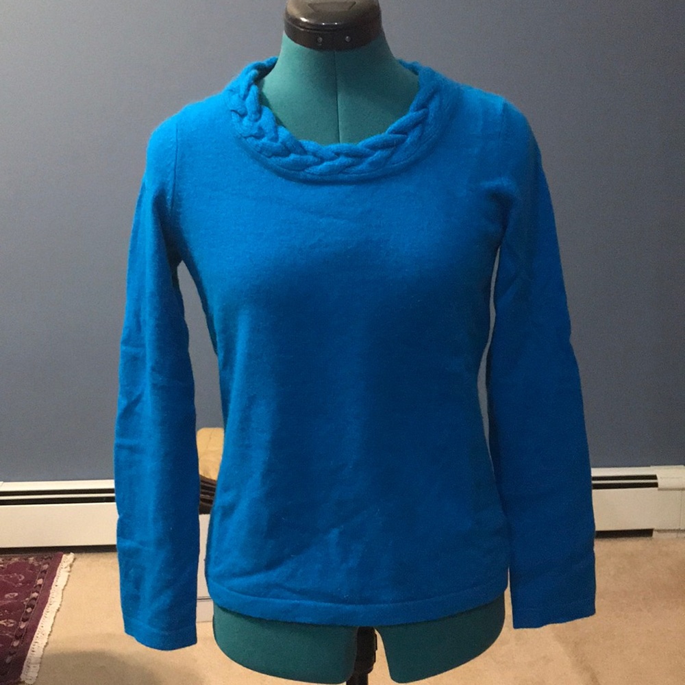 100% Cashmere Blue Sweater